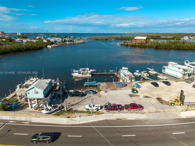 4 of 37 - 18850 San Carlos Boulevard, , FL