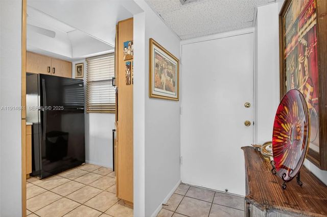 2 of 33 - 115 Royal Park Drive #2c, Oakland Park, FL