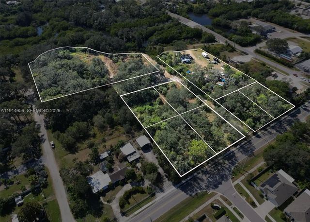 4 of 38 - 301 E Shell Point Road, Tampa, FL