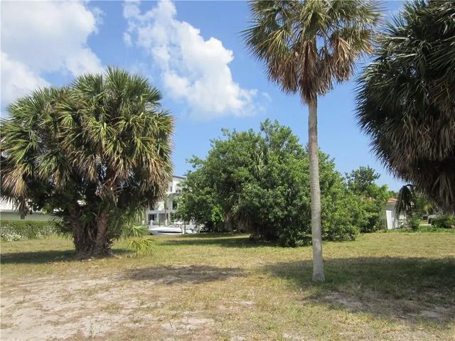 4 of 12 - 239 Hibiscus Avenue, Lauderdale-By-The-Sea, FL