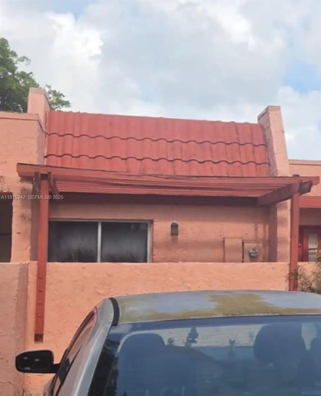 1524 Nw 56th Avenue #7, Lauderhill