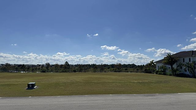 4 of 13 - 138 Se Tramonto Street, Port St. Lucie, FL