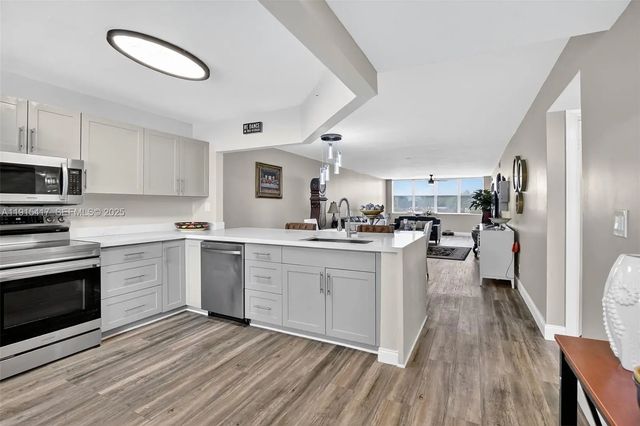 2 of 45 - 2521 Nw 104th Avenue #203, Sunrise, FL