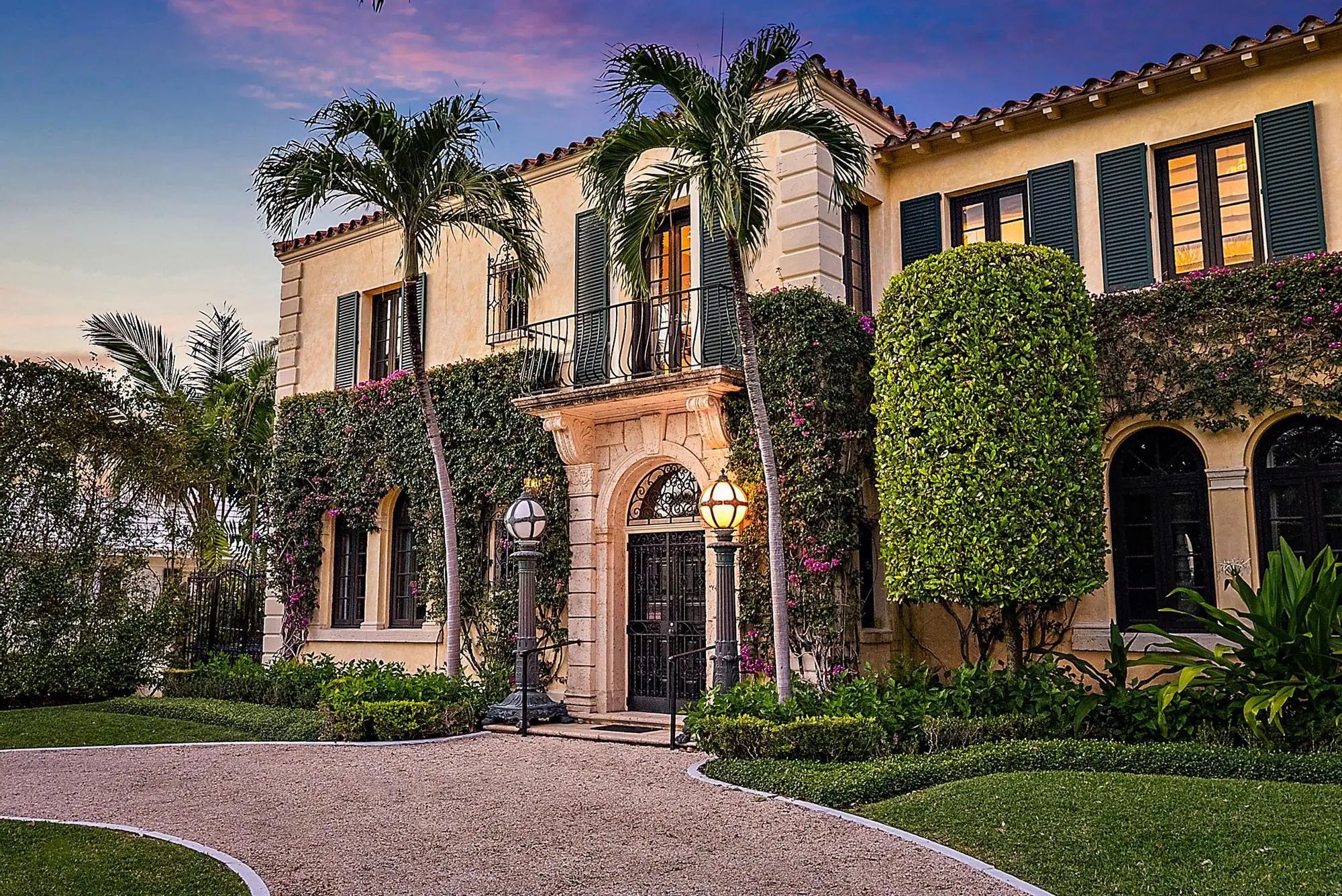 143 Clarendon Avenue, Palm Beach