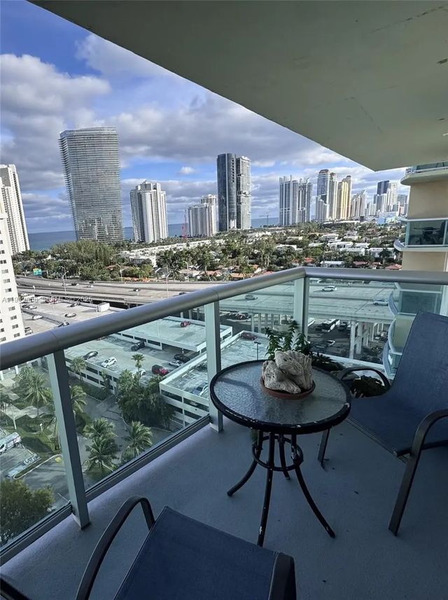 5 of 19 - 19390 Collins Avenue #1608, Sunny Isles Beach, FL