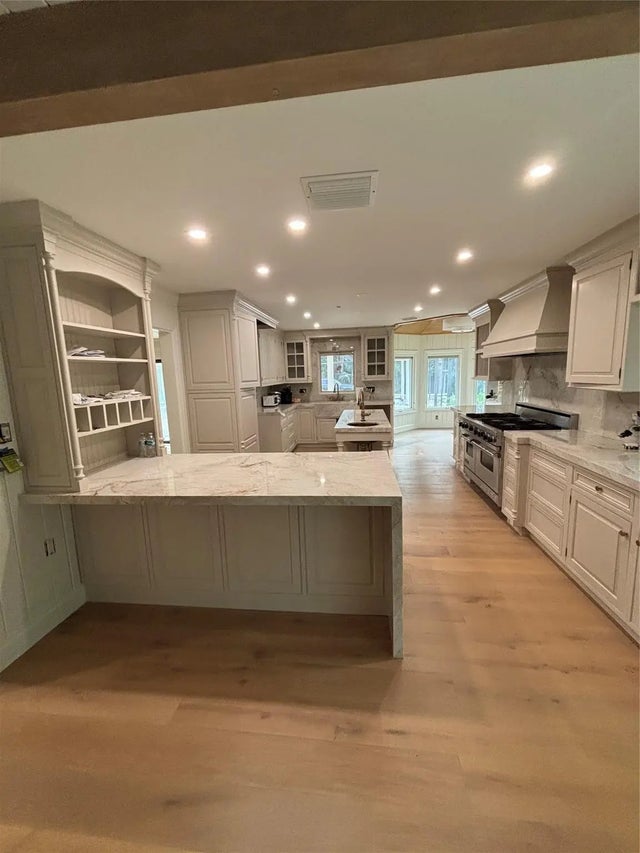 Photo of Listing #F10537339