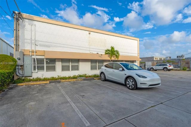 4 of 51 - 1226 Nw 23rd Avenue, Fort Lauderdale, FL