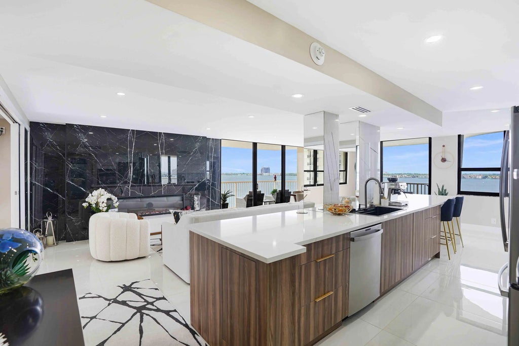 5480 N Ocean Drive #bphc, Singer Island