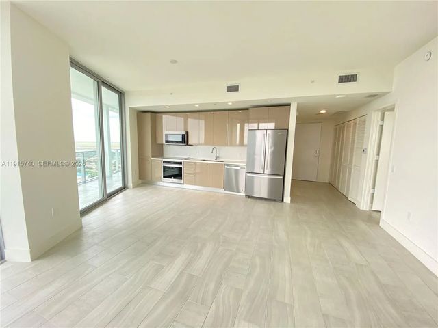 2000 Metropica Way #2104, Sunrise