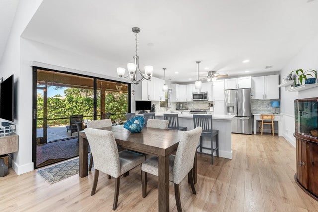 Photo of Listing #R11141457