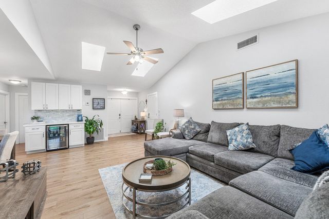 2 of 37 - 6194 Brandon Street, Palm Beach Gardens, FL