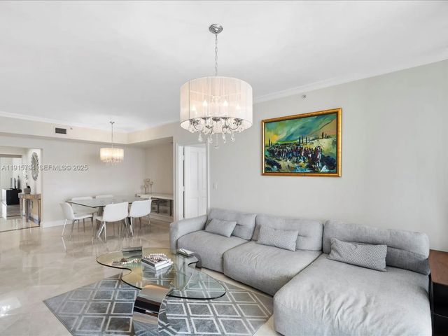 5 of 46 - 17875 Collins Avenue #3305, Sunny Isles Beach, FL