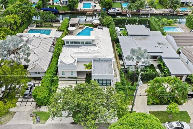 2 of 39 - 1792 Cleveland Road, Miami Beach, FL
