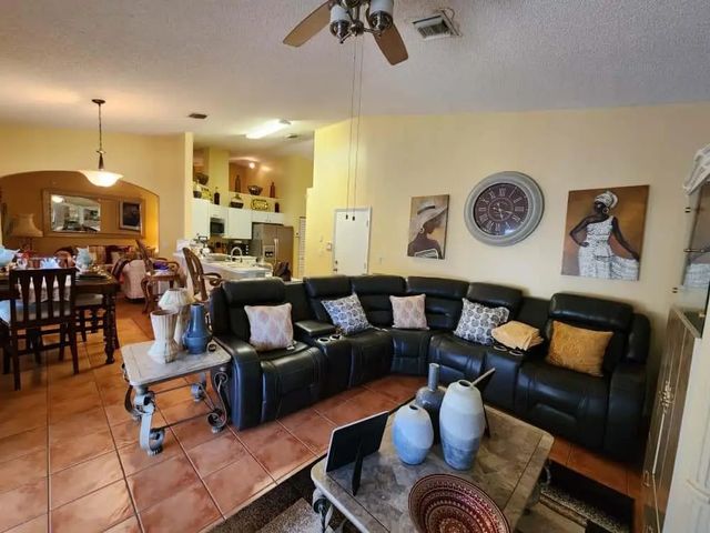 4 of 20 - 10611 Sw 21st Street, Miramar, FL