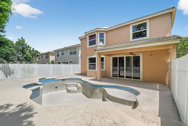 4 of 90 - 1579 Briar Oak Drive, Royal Palm Beach, FL