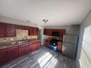 Photo of Listing #R11141523