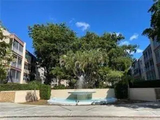 5 of 26 - 6701 Cypress Road #207, Plantation, FL