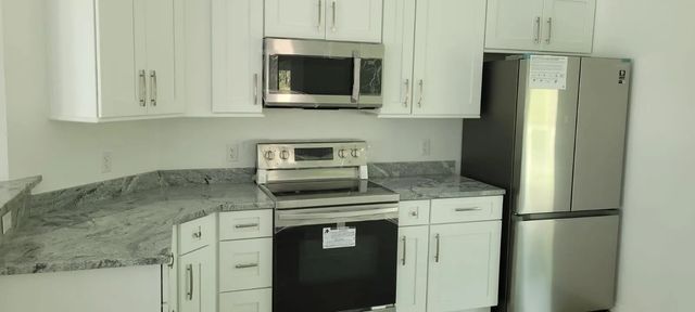 5 of 7 - 14429 36th Avenue, Summerfield, FL
