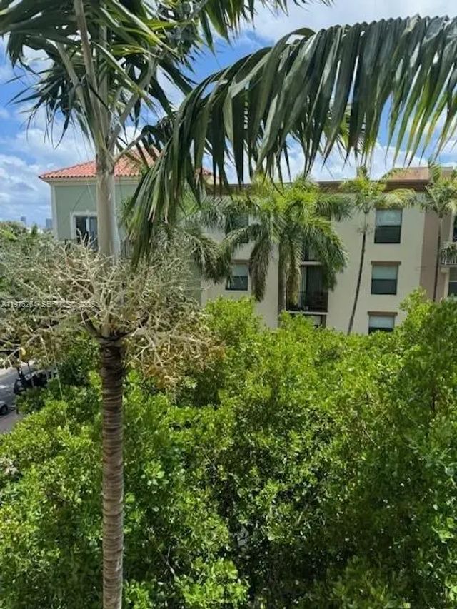 1919 Van Buren Street #516a, Hollywood
