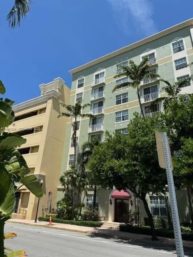 2 of 40 - 1919 Van Buren Street #516a, Hollywood, FL