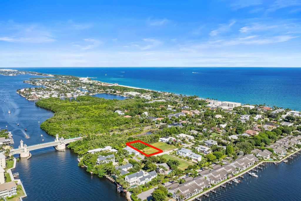 22 Hudson Avenue, Ocean Ridge