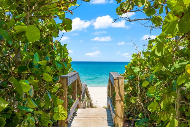 5 of 8 - 22 Hudson Avenue, Ocean Ridge, FL