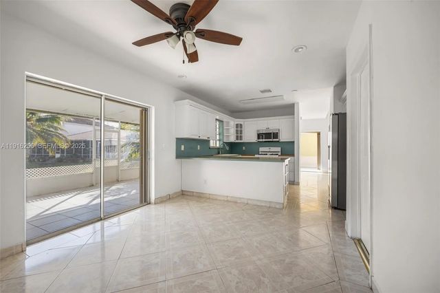 4 of 16 - 9162 Sw 213th Lane, Cutler Bay, FL