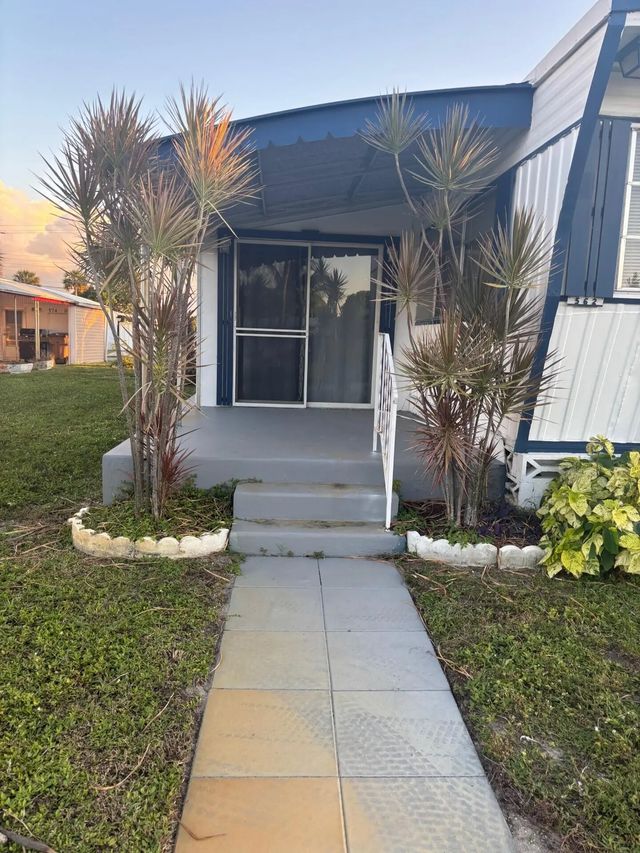 5 of 26 - 562 Ne 47th St, Lot 393, Deerfield Beach, FL