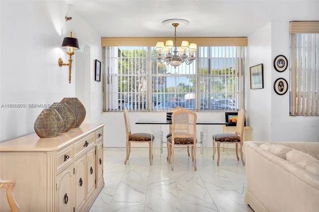 5 of 37 - 1300 Saint Charles Place #l12, Pembroke Pines, FL