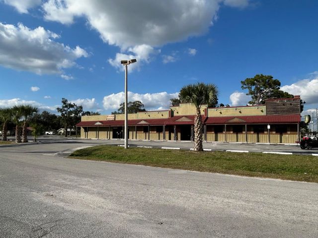 102 Sw 14th Street, Okeechobee