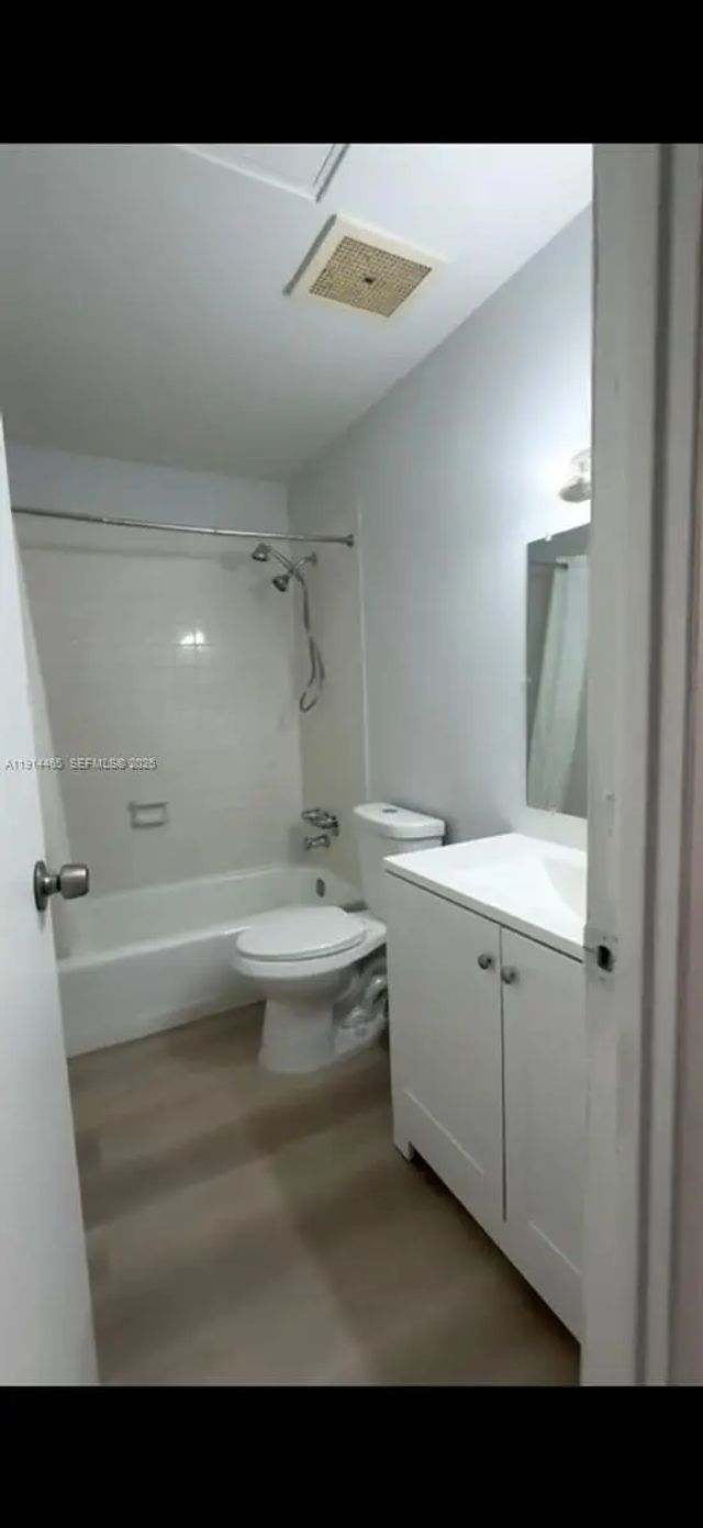 4 of 13 - 17901 Nw 68 Avenue #t-205, Hialeah, FL