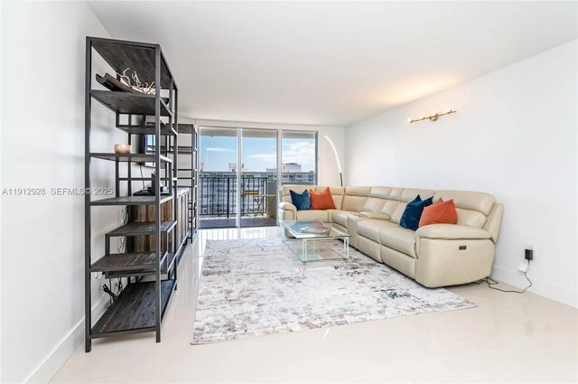 2 of 35 - 2780 Ne 183rd Street #2014, Aventura, FL