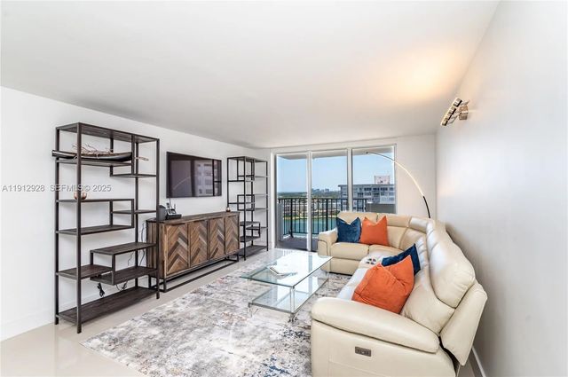 3 of 35 - 2780 Ne 183rd Street #2014, Aventura, FL