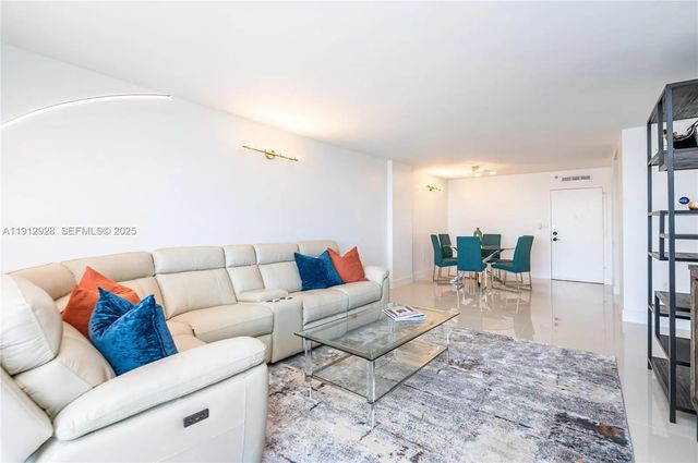 4 of 35 - 2780 Ne 183rd Street #2014, Aventura, FL