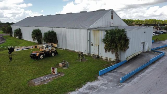 3 of 25 - 925 Sw 74th Avenue Sw, , FL