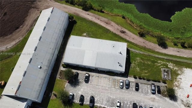 4 of 25 - 925 Sw 74th Avenue Sw, , FL