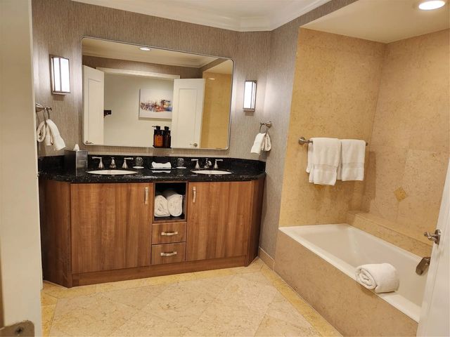 5 of 16 - 601 N Ft Lauderdale Bch Boulevard #1116, Fort Lauderdale, FL