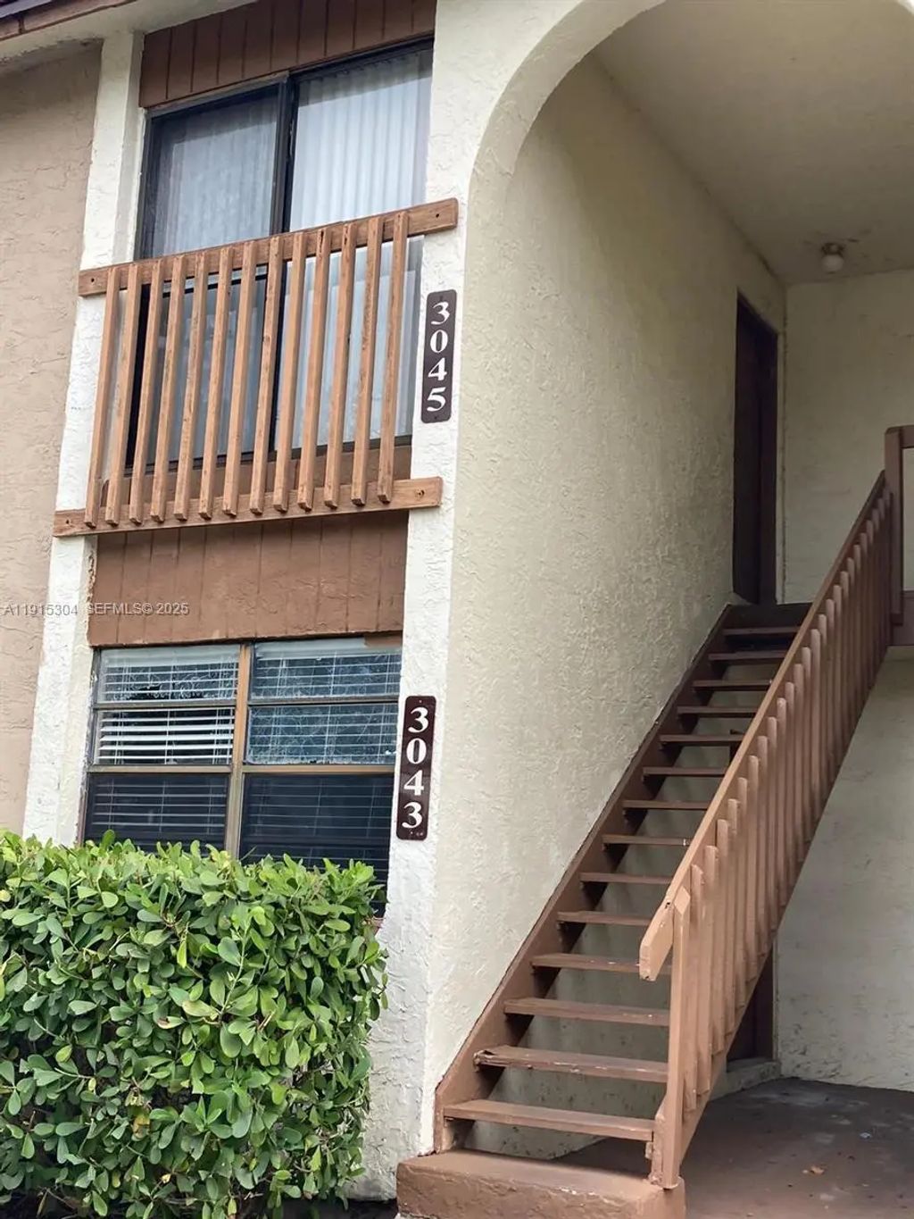 3045 Nw 118th Drive #227-f, Coral Springs