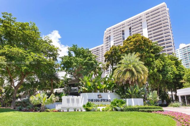 3 of 80 - 20281 E Country Club Drive #1009, Aventura, FL