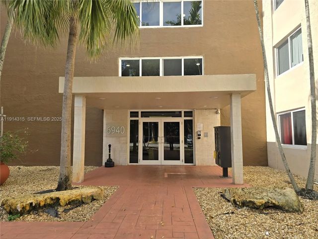 6940 Miami Gardens Drive #1-319, Hialeah