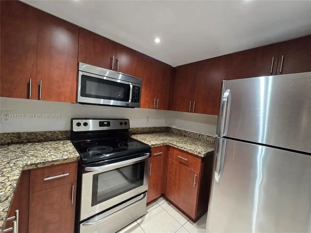 4 of 37 - 6940 Miami Gardens Drive #1-319, Hialeah, FL
