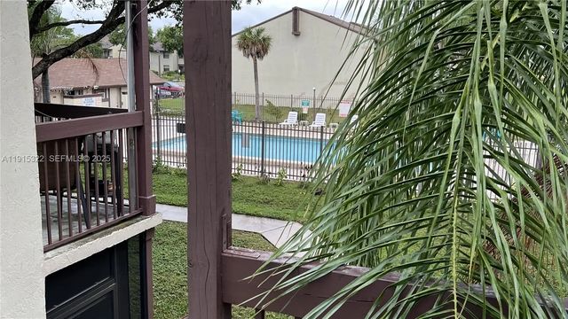 2 of 6 - 455 Nw 210th Street #205, Miami Gardens, FL