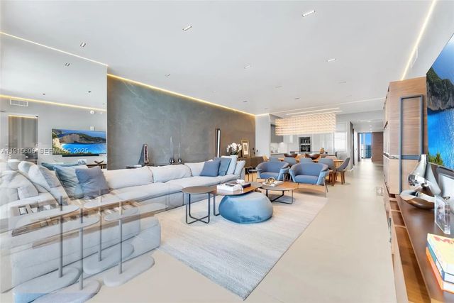 3 of 37 - 18975 Collins Avenue #1002, Sunny Isles Beach, FL