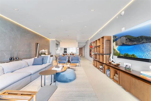 4 of 37 - 18975 Collins Avenue #1002, Sunny Isles Beach, FL