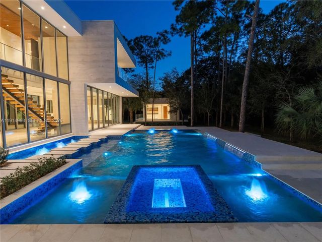 6720 Sw 98th Street, Pinecrest