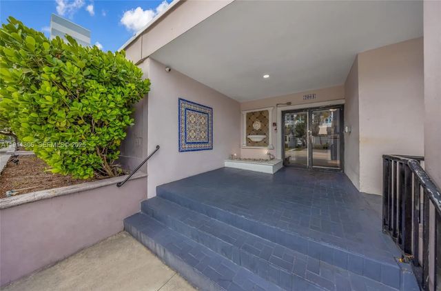 2 of 23 - 2001 Polk Street, Hollywood, FL