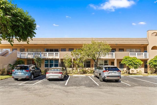 9121 Sunrise Lakes Boulevard #104, Sunrise