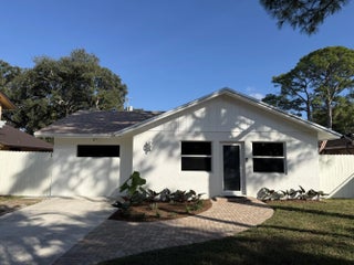 Photo of Listing #R11142175