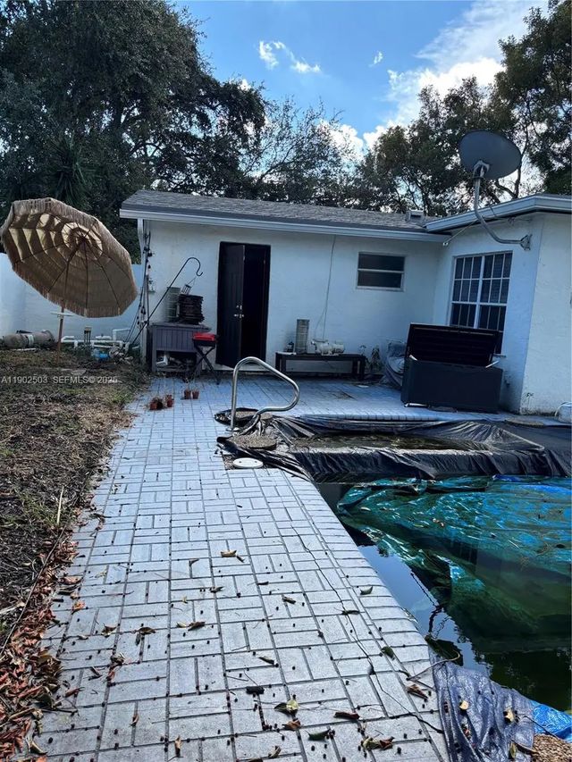 4 of 23 - 6541 Sherman Street, Hollywood, FL