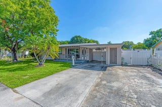 Photo of Listing #F10537759